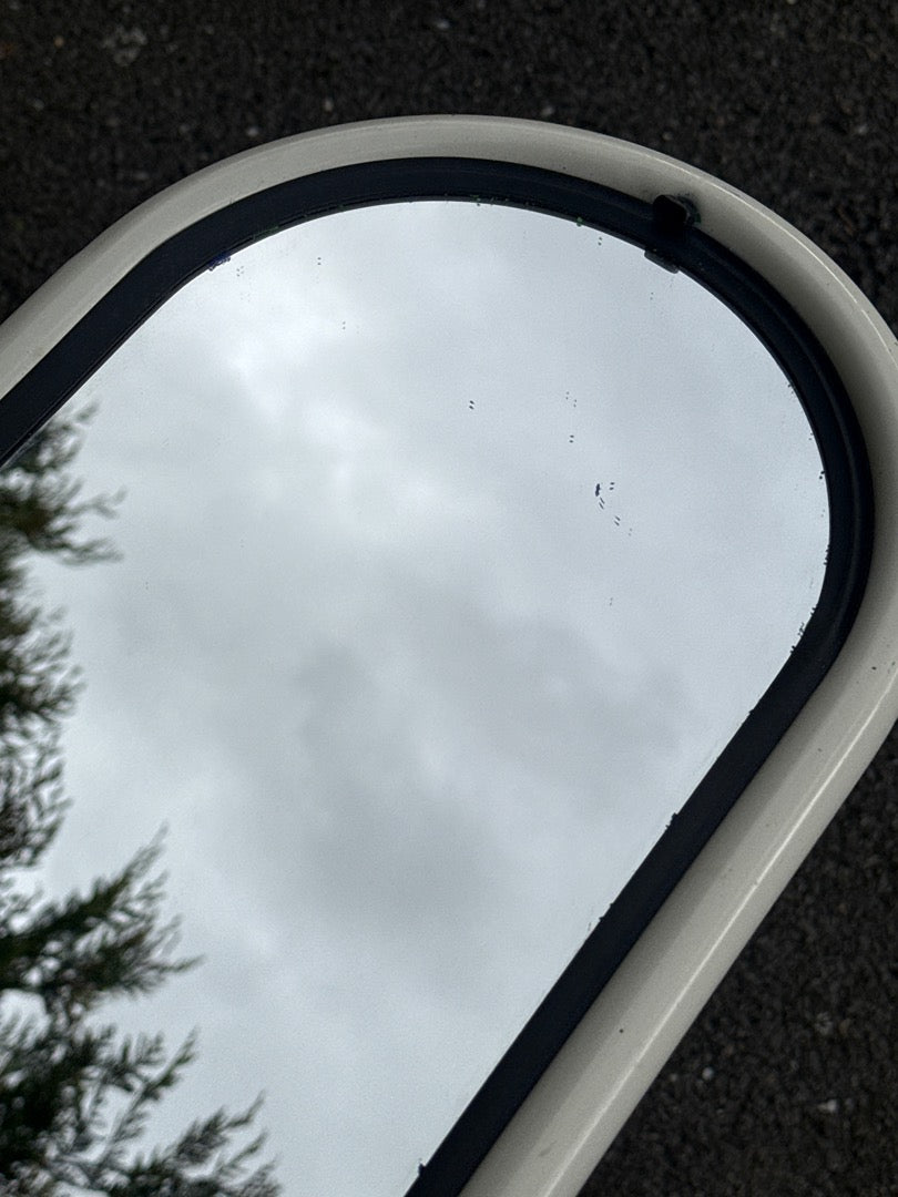 Miroir sur pied – Métal blanc