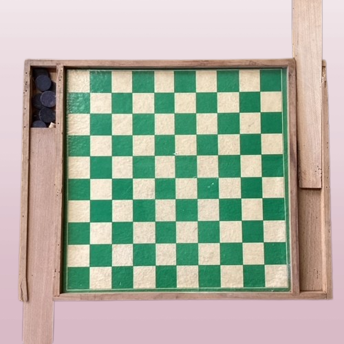 Ancien Plateau de jeux petits chevaux et jeu de dames