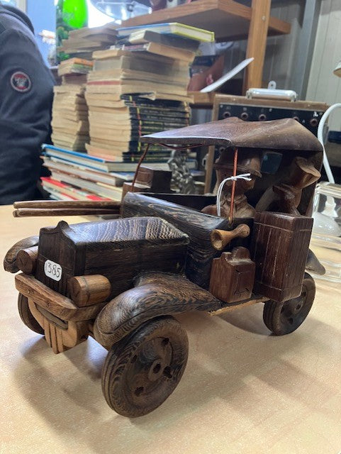 Figurine, Voiture Tintin Et Milou En Bois