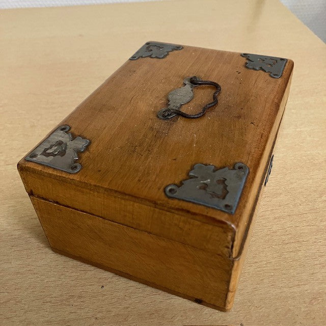 Ancien Coffret En Bois Avec Sa Clé