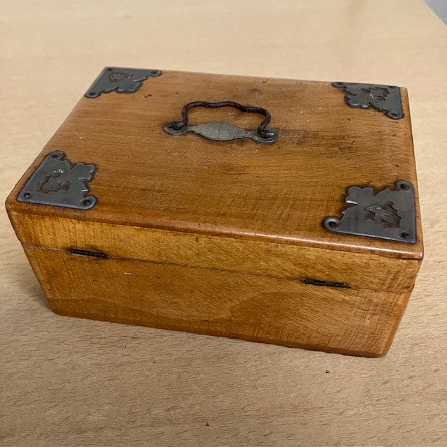 Ancien Coffret En Bois Avec Sa Clé