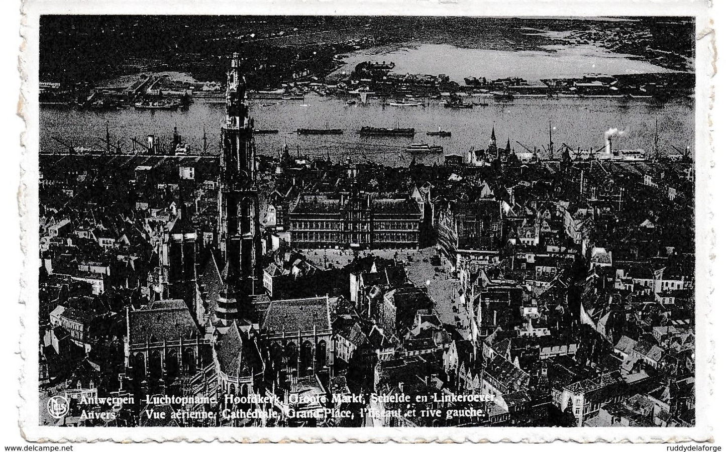 Carte postale - N°40 ANTWERPEN LUCHTOPNAME HOOFDKERK GROOTE MARKT VUE AÉRIENNE CATHÉDRALE GRANDE PLACE