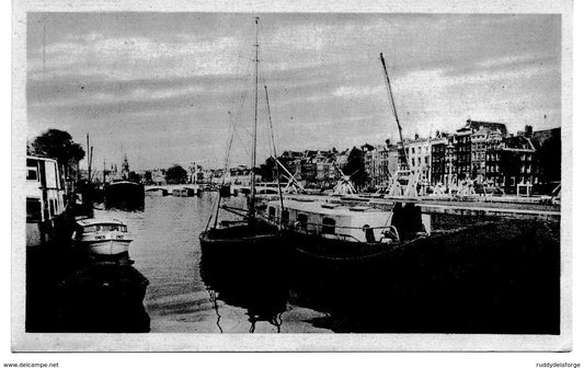 Carte postale - 12 / 296 AMSTERDAM AMSTEL MET MAGERE BRUG BATEAUX